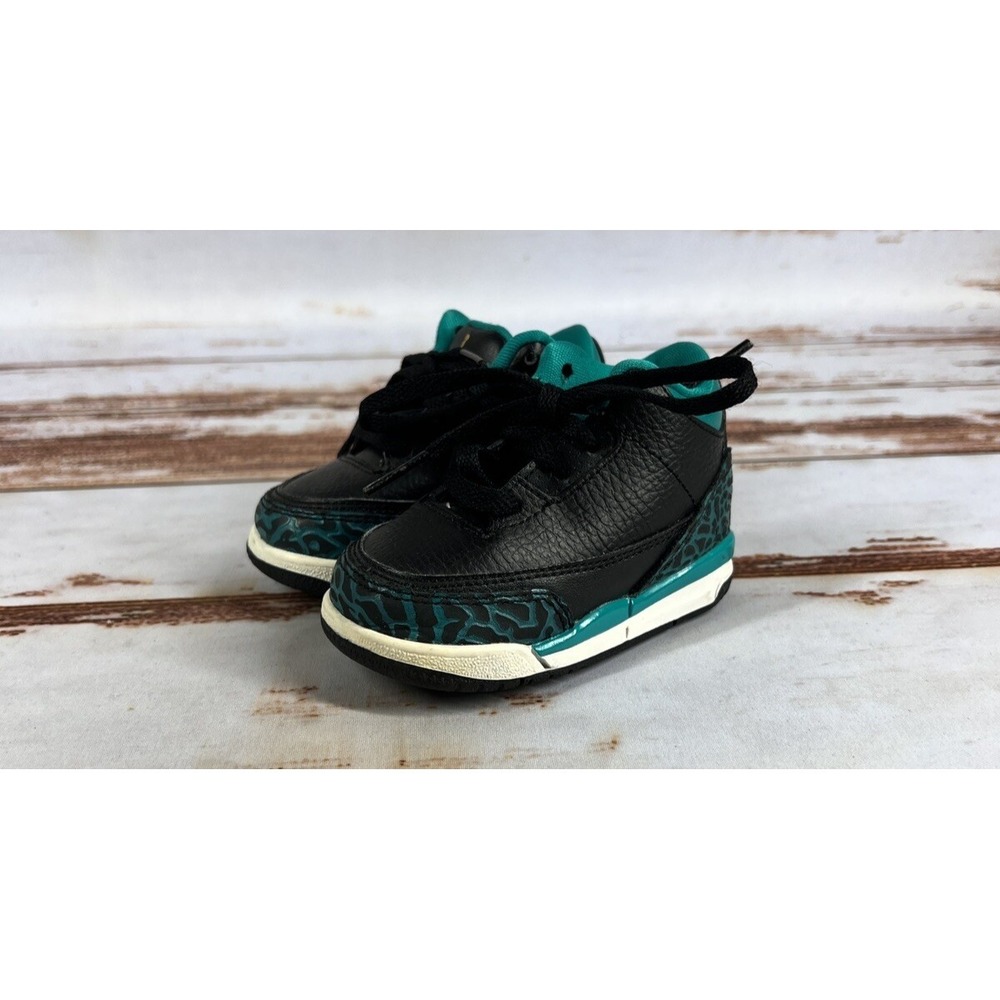 Nike Kids Black and Teal Sneakers
